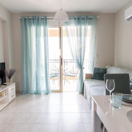 Royal Seacrest А203 Sea View Apartment Paphos Extérieur photo
